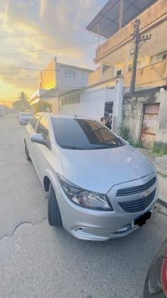 CHEVROLET ONIX 1.0 MPFI JOY 8V FLEX 4P MANUAL CHEVROLET ONIX 1.0 MPFI JOY 8V FLEX 4P MANUAL